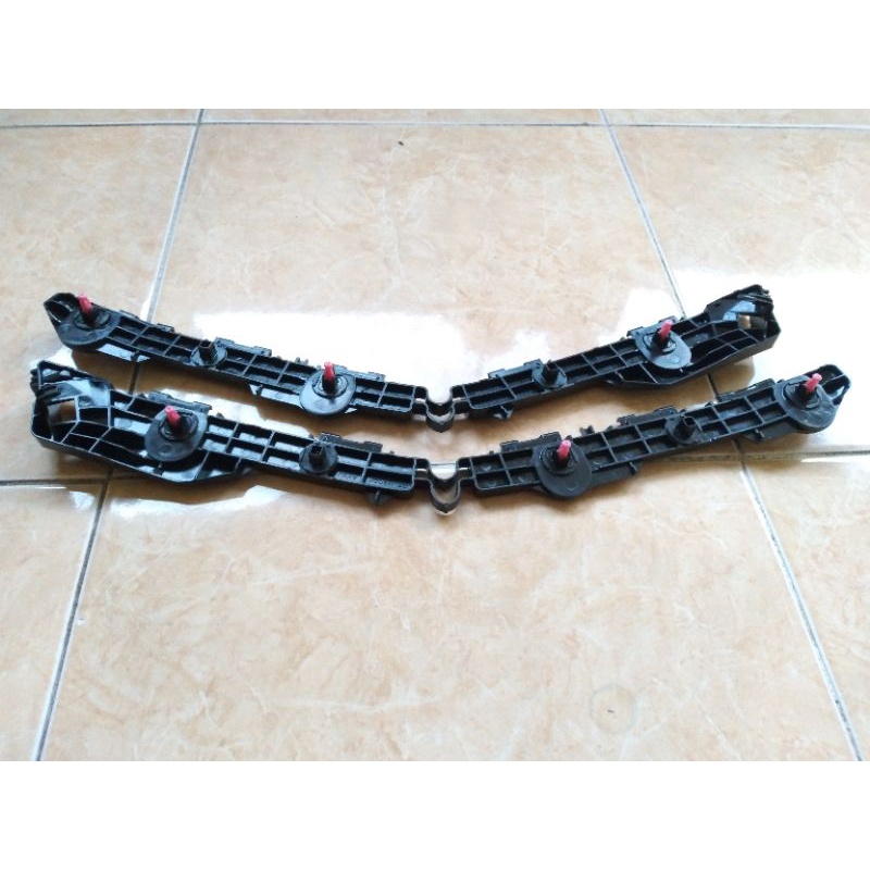 BREKET BEMPER BELAKANG FORTUNER VRZ ORI HARGA SATUAN