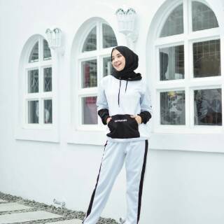 Comfortable set baju  couple  couple  set baju  olahraga 