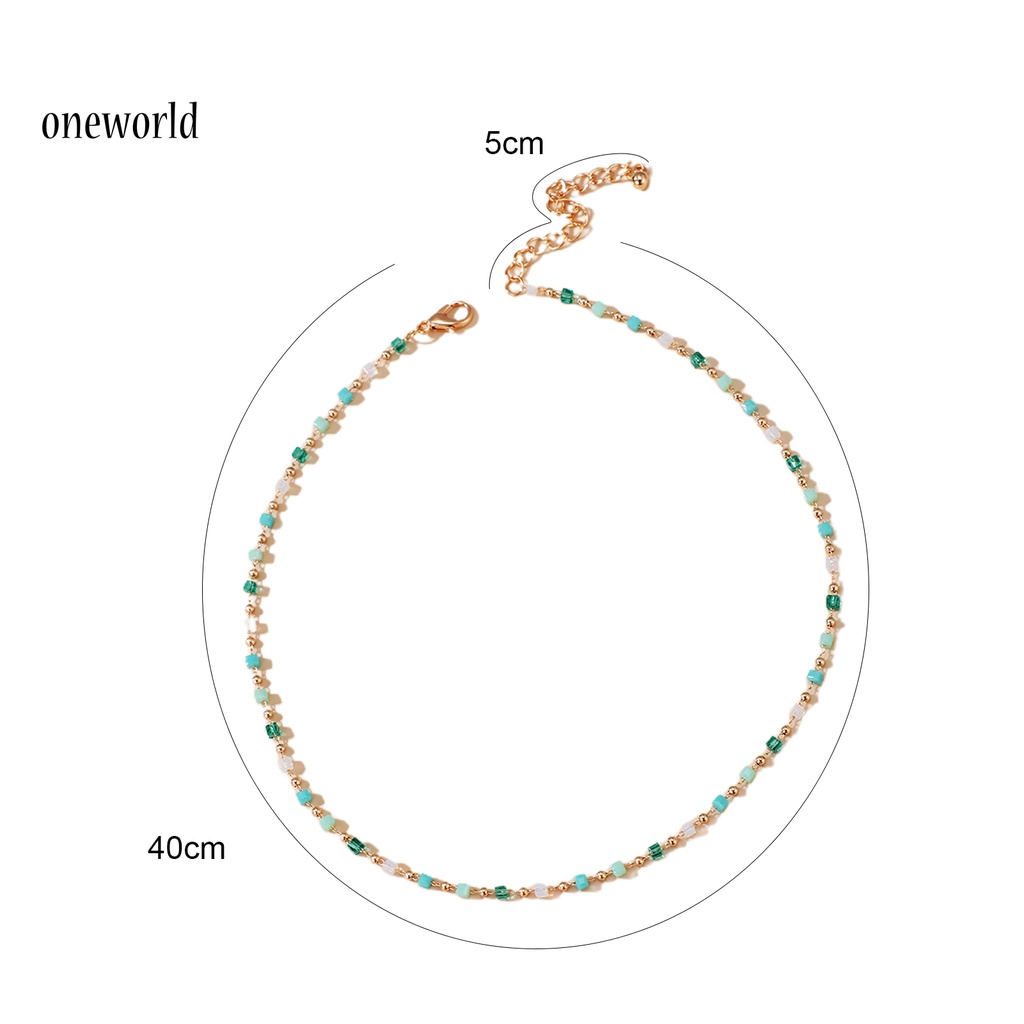 Kalung Dengan Liontin Bentuk Kubus Geometris Warna Emas Untuk Pesta