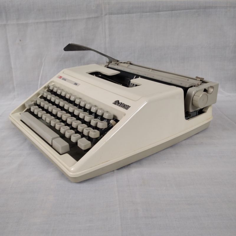 mesin tik mesin ketik merk royal jadul antik unik vintage lawas kuno langka retro