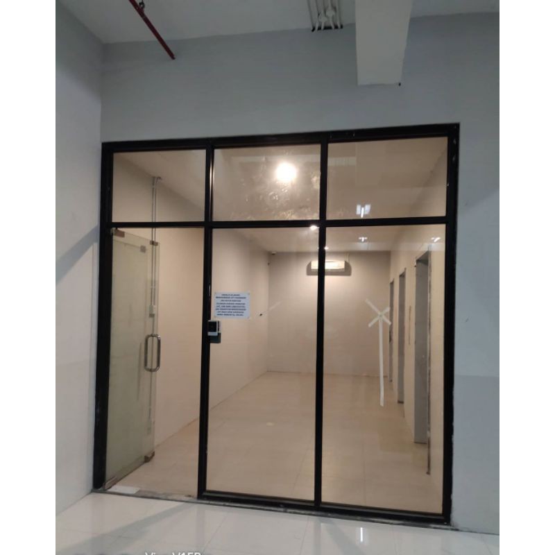 partisi kaca almunium