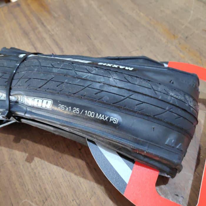 PROMO BAN LUAR SEPEDA 26 X 1.25 MAXXIS DETONATOR