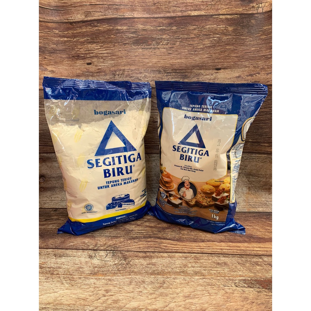 

Tepung Segitiga Premium 1kg