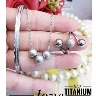 Titanium set perhiasan t683
