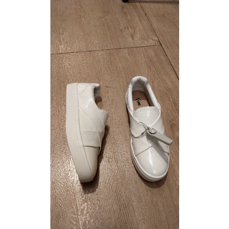 PAYLESS WOMEN FIONI SNEAKER SLIP ON ASHA 190480