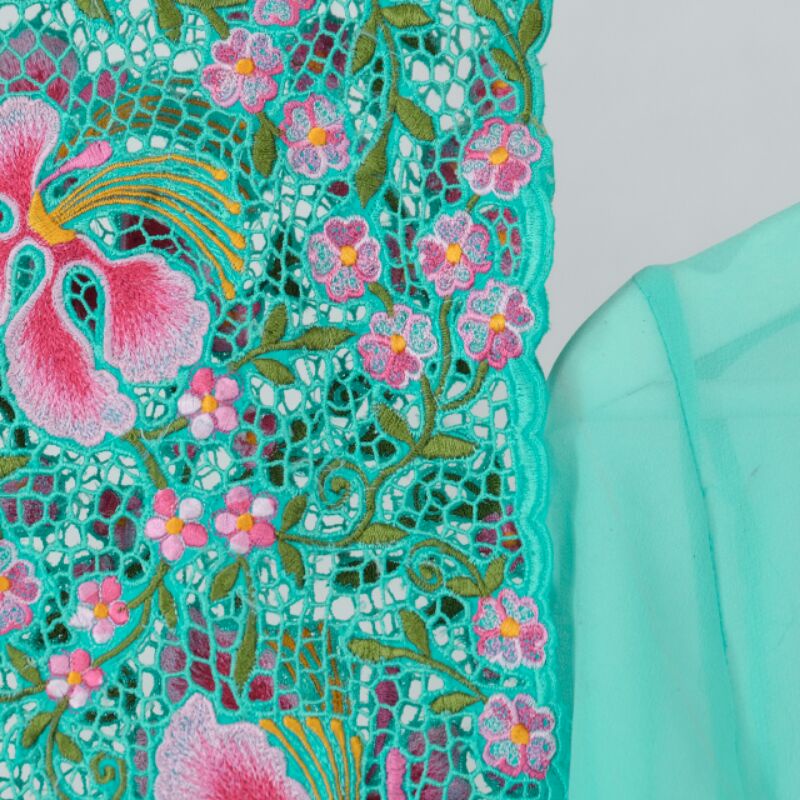 KEBAYA ENCIM & SELENDANG PATRAKOMALA