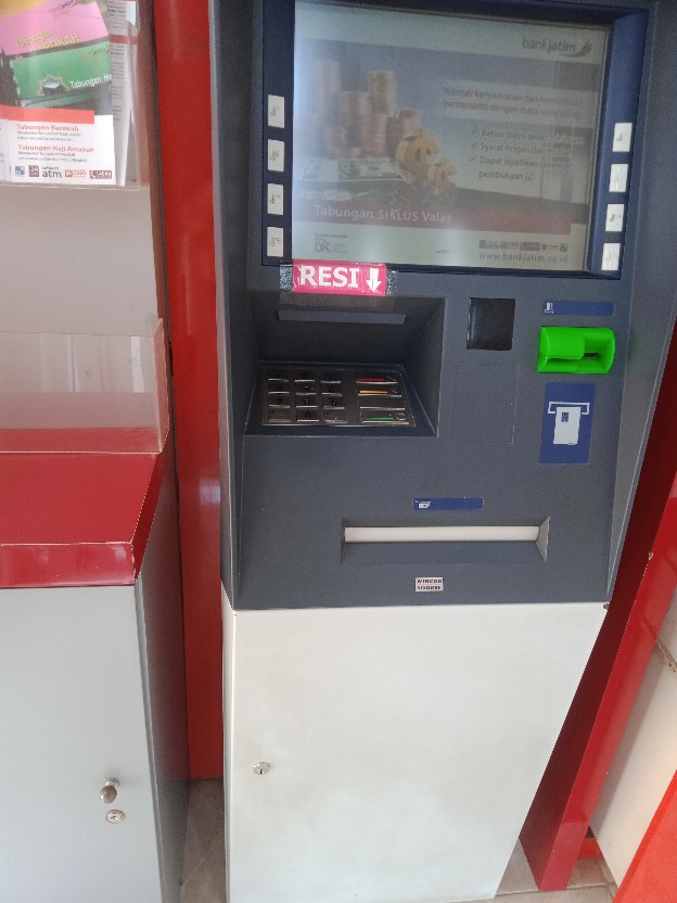 Kuas Rol Taiyo Biru 9 Inch