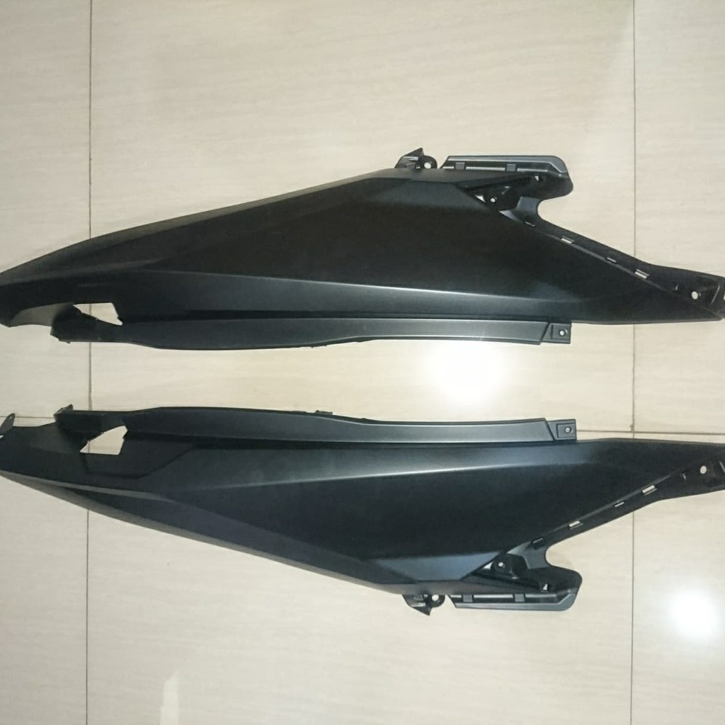 Cover Body Vario 150 Besar Hitam doff