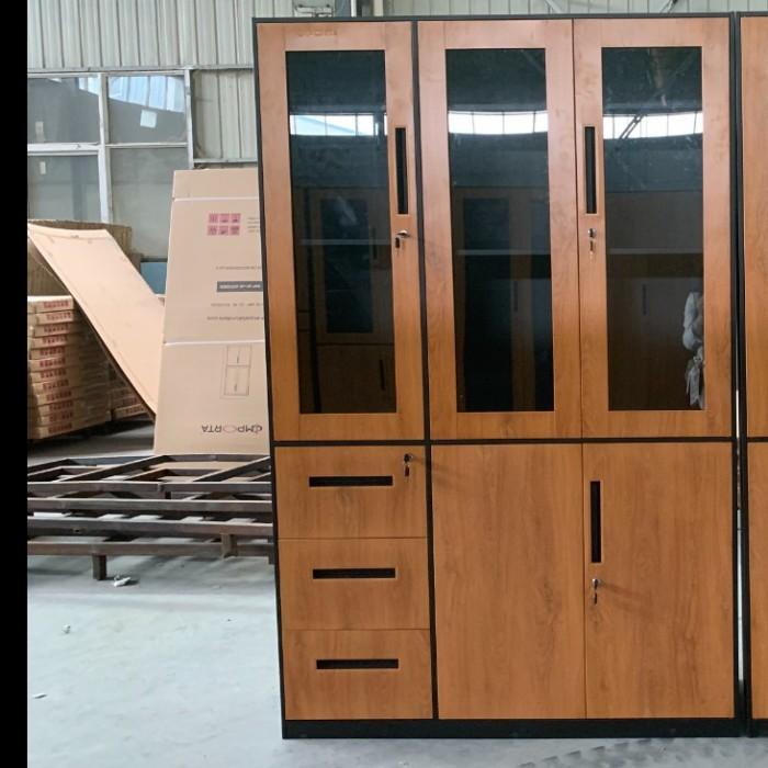 

Cabinet | Lemari Arsip Besi Motif Kayu 3 Pintu Murah | D8Wooden