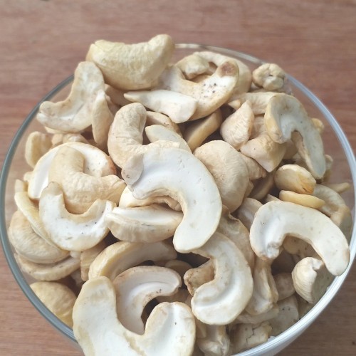Kacang Mete Belah Mentah 1Kg Raw Cashew Nuts