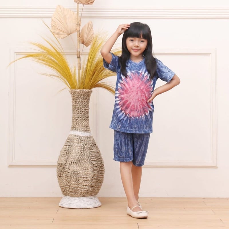 SETELAN KAOS ANAK ABSTRAK BAHAN KATUN ADEM DIPAKAI MURAH BAHAN KATUN