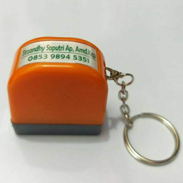 

Stempel Gantungan Kunci Tidak Transparan 1030