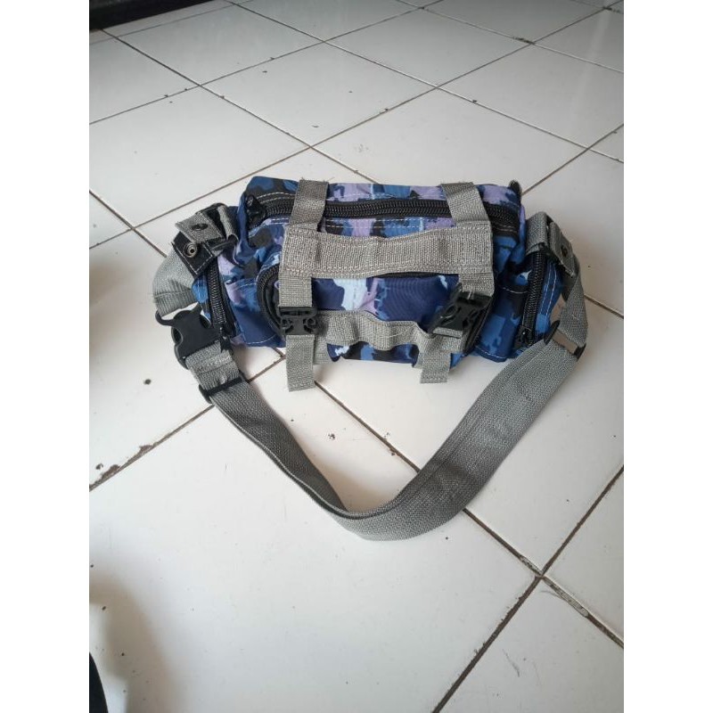 AnjayMalang      tas samping multifungsi