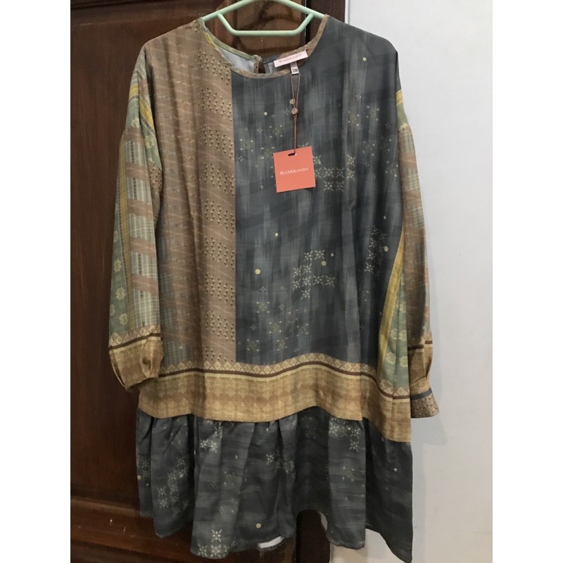 Rarisang Top RiaMiranda Dayu