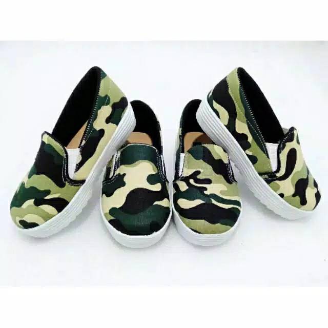 Sepatu couple ibu & anak