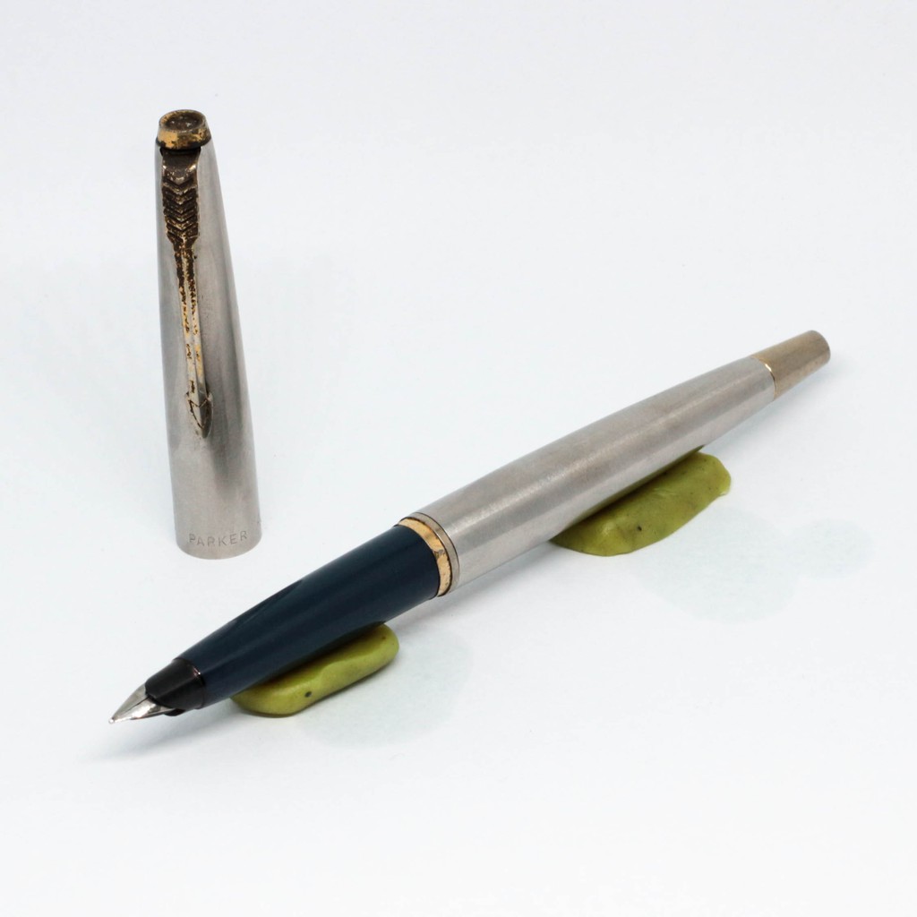 

Parker 45 Flighter GT Fountain Pen (1964)