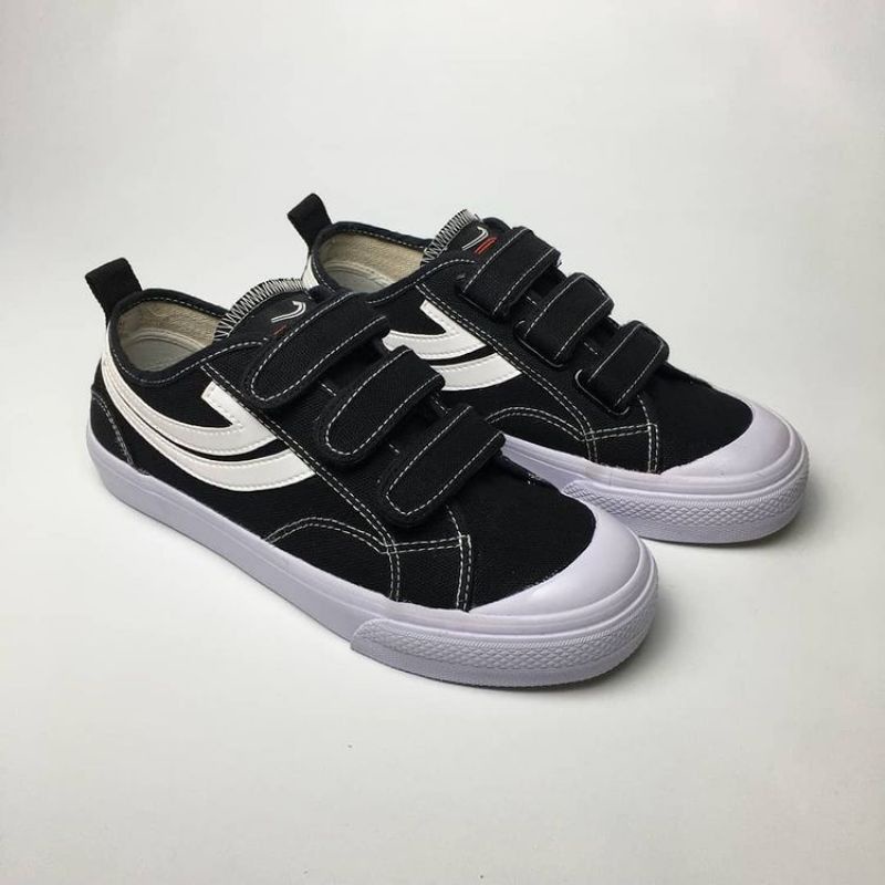 Sepatu Johnson Galaxy Pro Low
