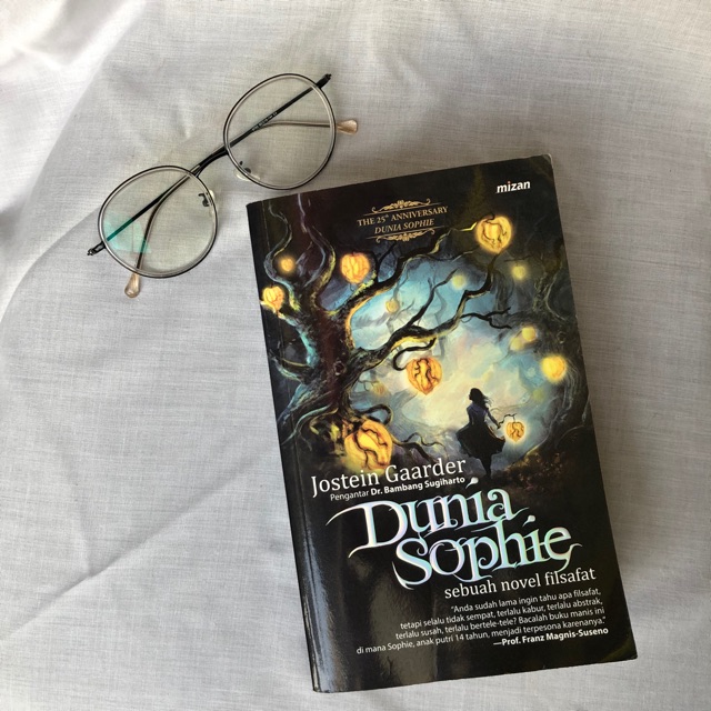DUNIA SOPHIE - BUKU PRELOVED//BUKU BEKAS