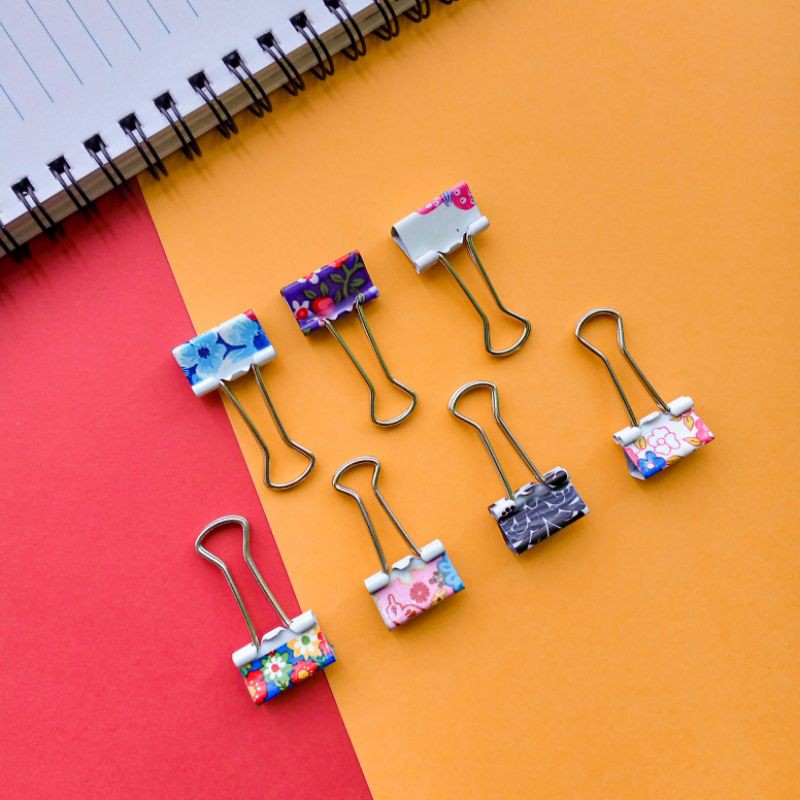 

BINDER KLIP MOTIF