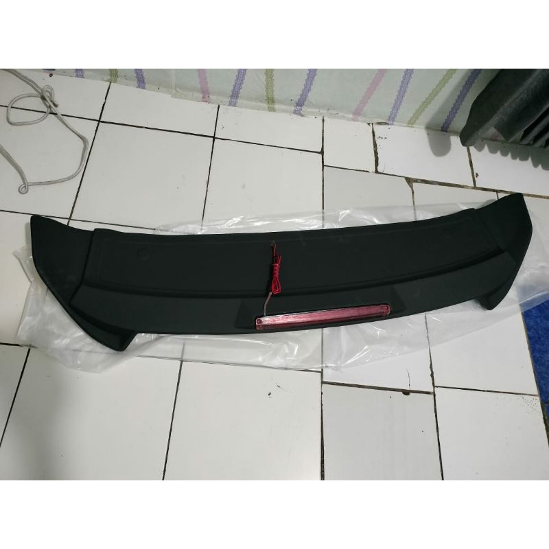 Spoiler sayap belakang  avanza /xenia2022