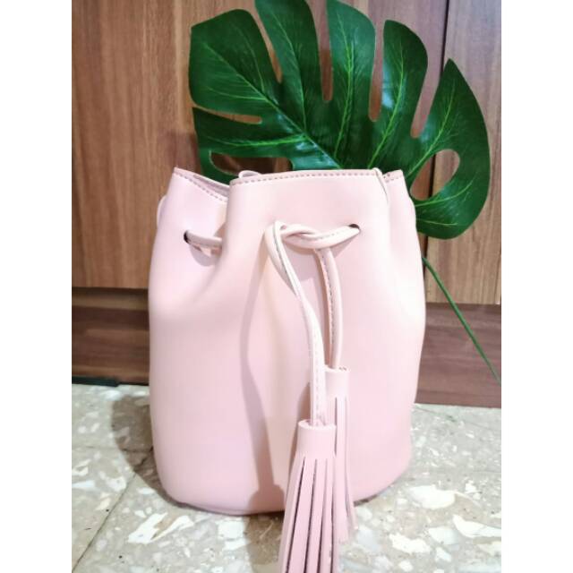 pink bucket bag