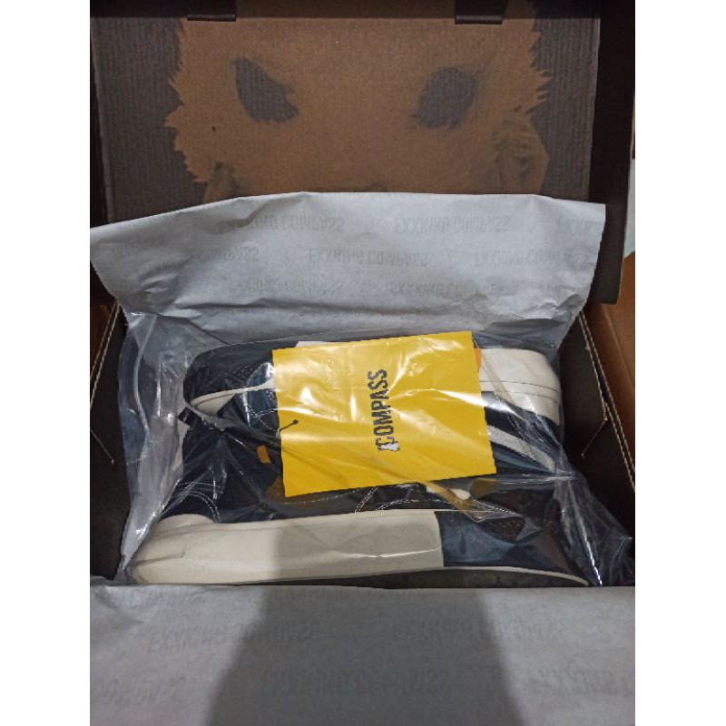 Sepatu Compass FR2 Proto 1 Hi