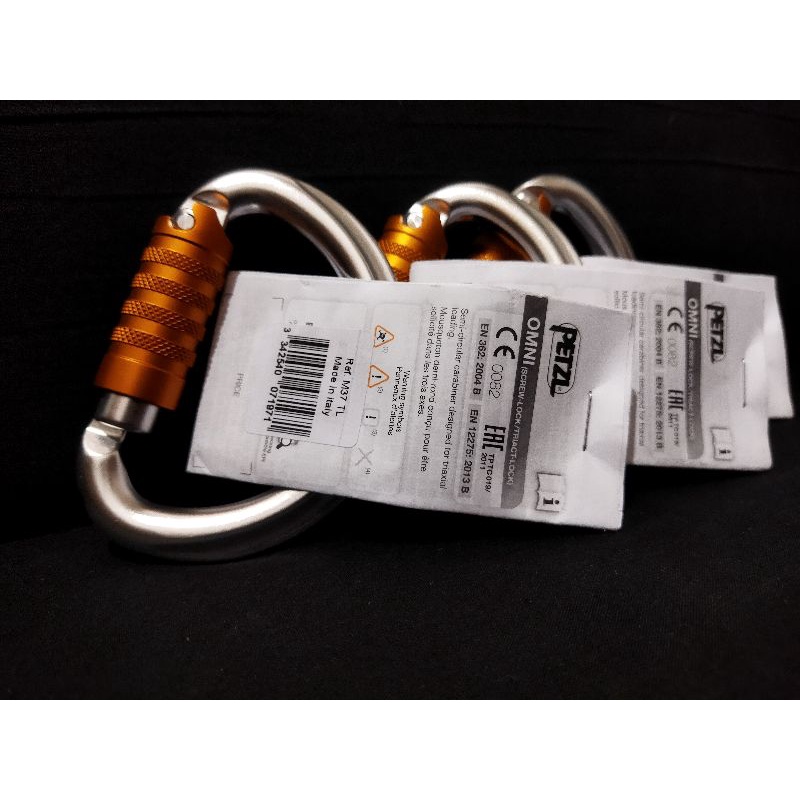 Petzl carabiner omni triact lock