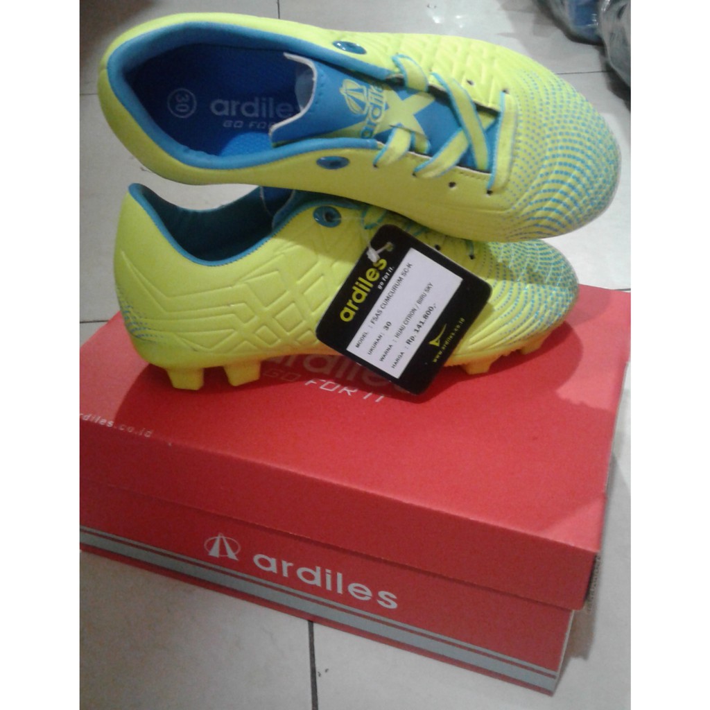 sepatu bola anak merk ardiles