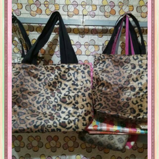 

Tas murah berkualitas