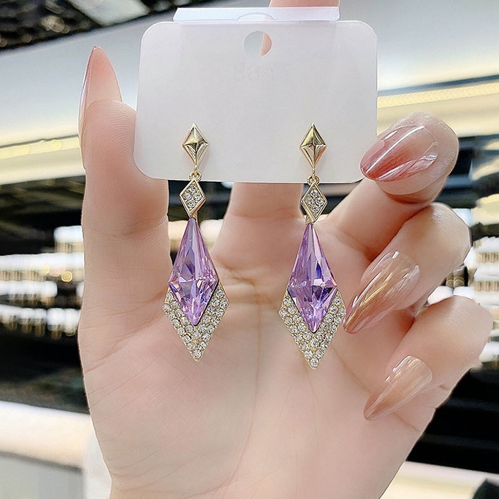 Hu Hu Hu Hu Hu Alat Bantu Pasang Kacamata♡ 1 Pasang Anting Bentuk Belah Ketupat Aksen Kristal Berlian Imitasi Untuk Wanita