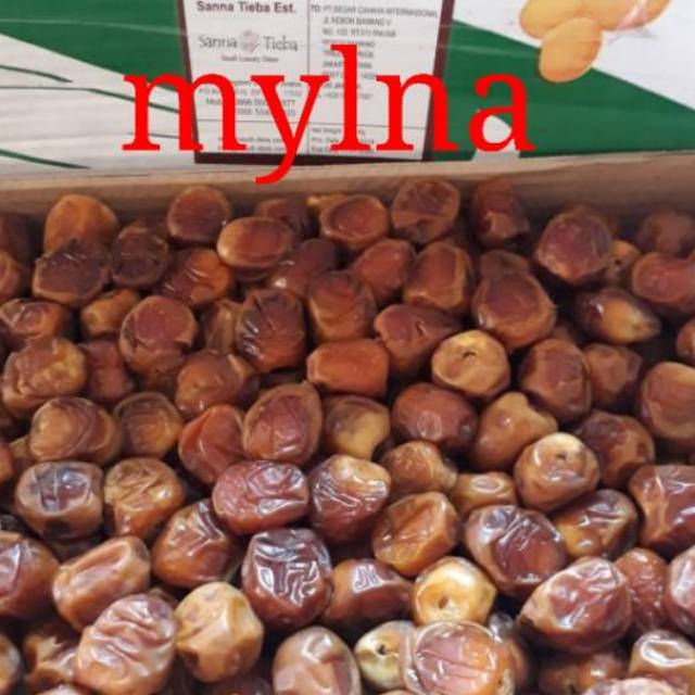 

Kurma sukari basah saudi dus NR 1 kg