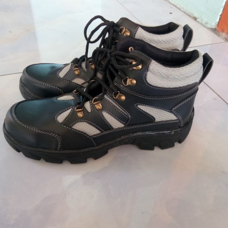 sepatu safety sepatu proyek sepatu kerja