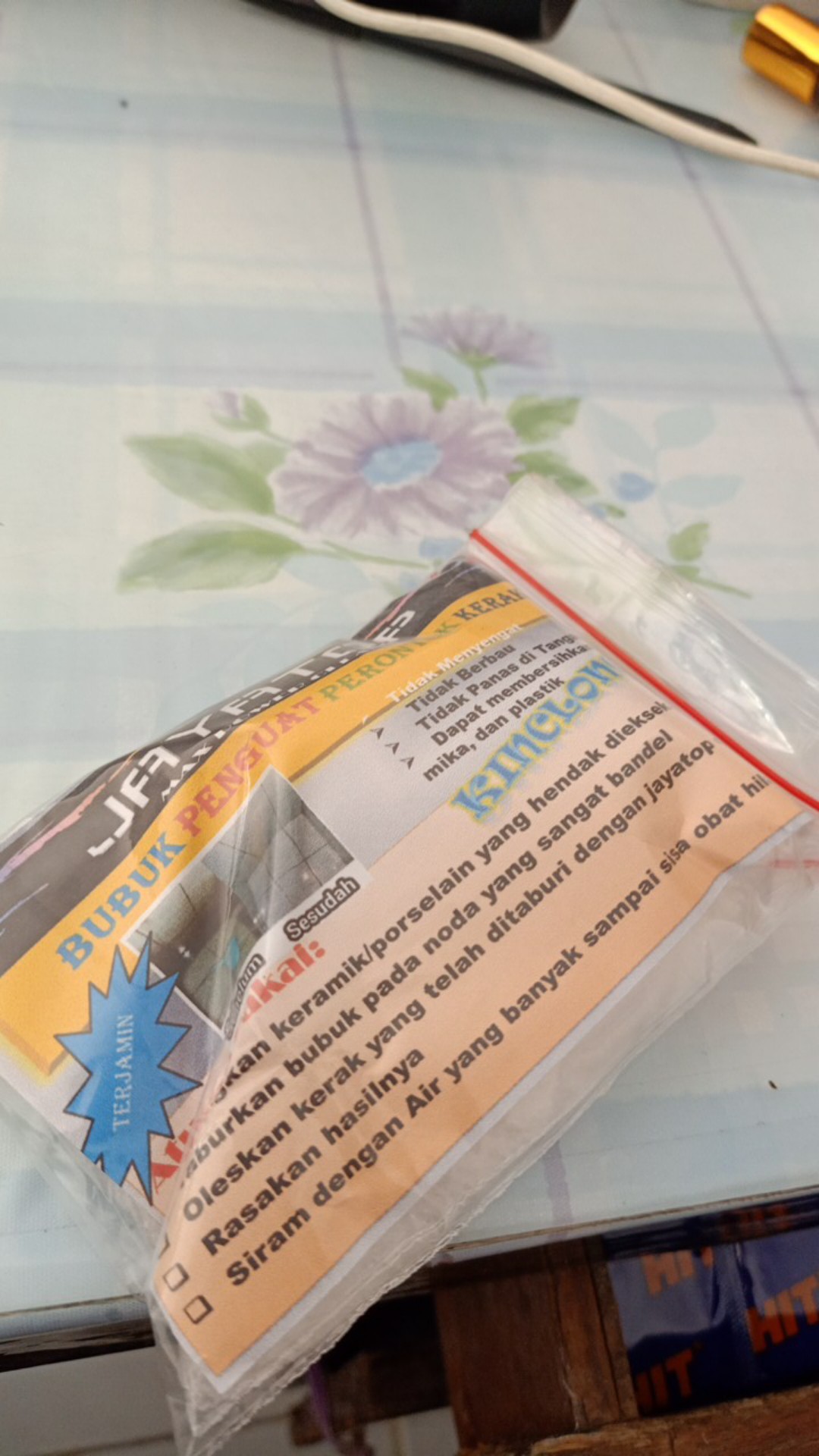 Bubuk Pembersih Keramik 100 Gram 10 Pcs