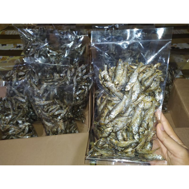 

ikan Bilih goreng asli danau Singkarak