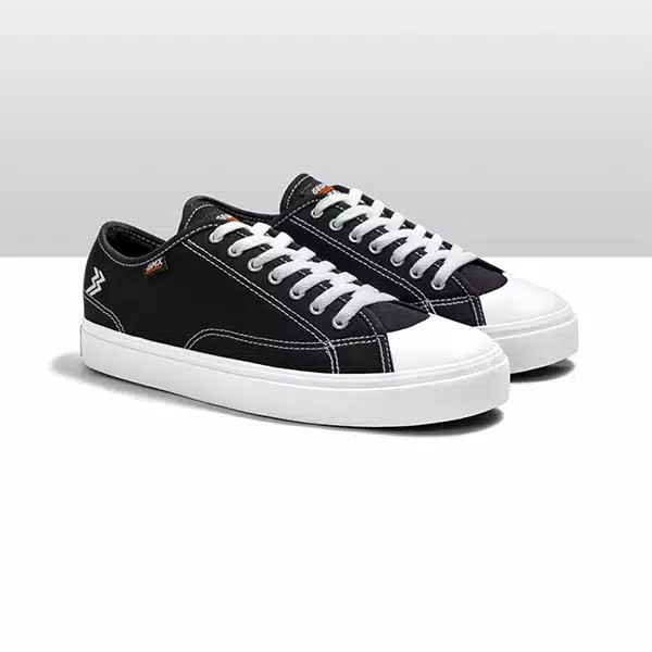 Geoff Max - Timeless Black White Sneakers Sepatu Pria Wanita