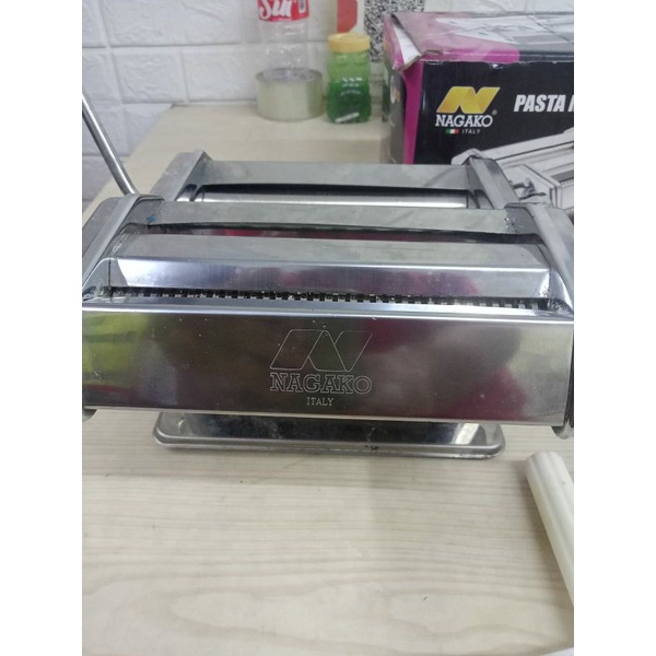 Gilingan alat pembuat mie pasta maker pembuat kulit pisang molen merk Atlas Nagako