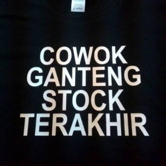 Kaos Custom Cowok Ganteng StockTerakhir