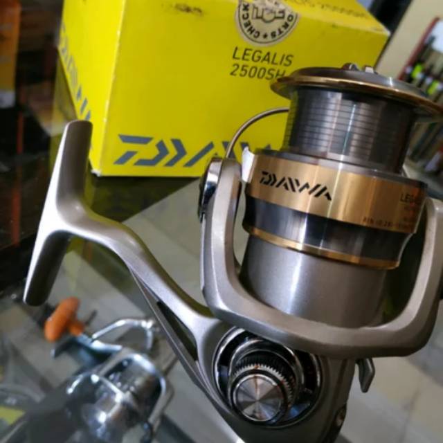 Reel DAIWA LEGALIS 2500 SH