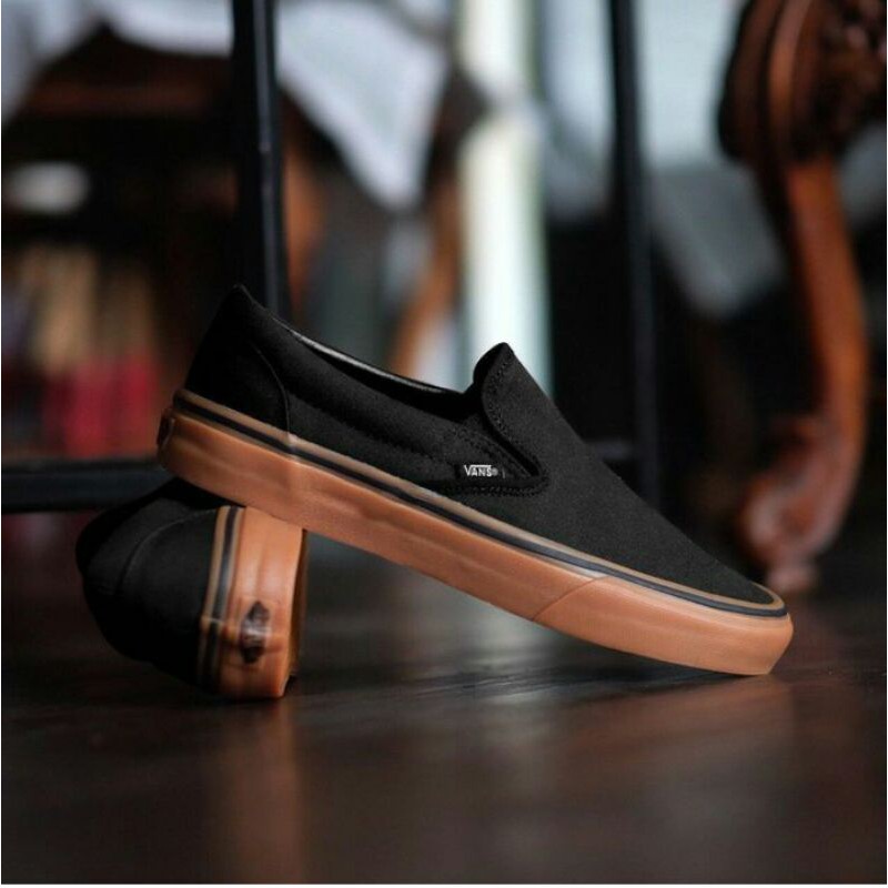 100% Original Vans Slip On Classic, Sepatu Slop Pria & Wanita