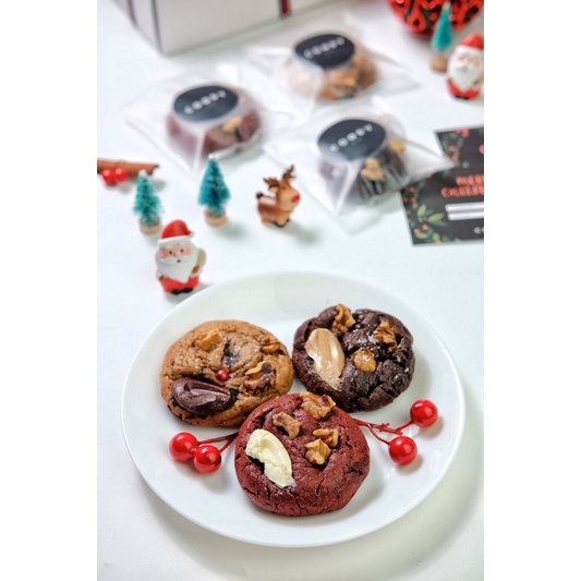 

Christmas Cookies / Christmas Hampers by COODY Cookie - Box of 3