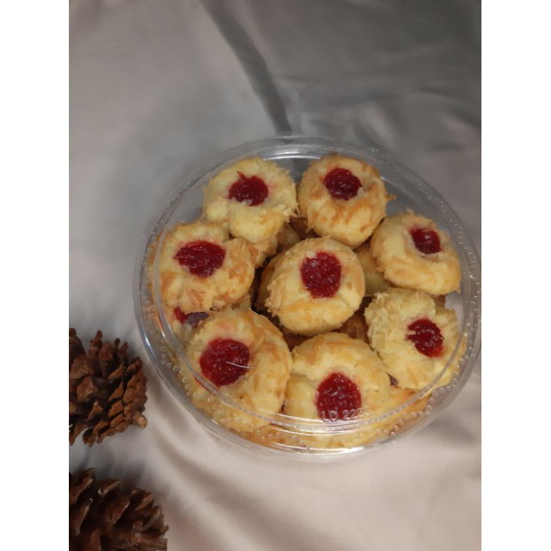 

THUMBPRINT COOKIES BY DAPUR HASNA