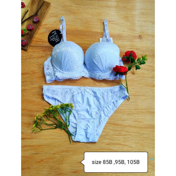 1 Set Celana Dalam dan BH