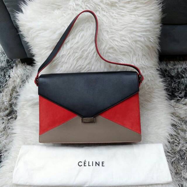 

Preloved Celine Envelope