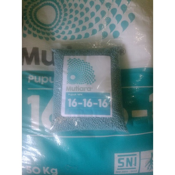 Pupuk NPK Mutiara 16-16-16 Kemasan  1kg