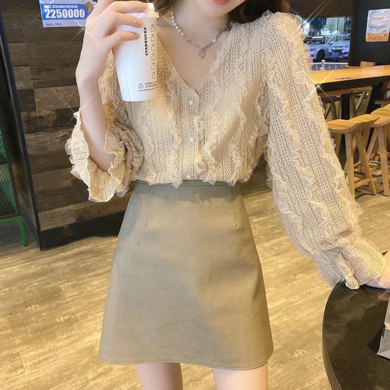 atasan renda import Autumn and Korean style soft lace hollow lace shirt women s mesh lace stitching