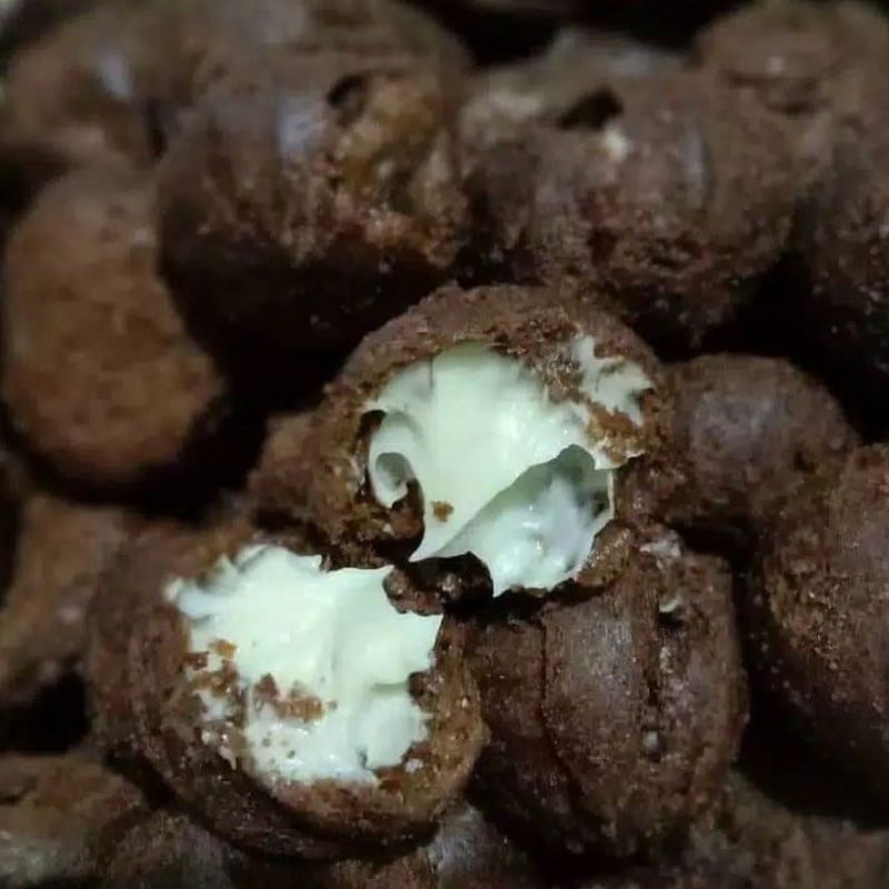 

soes coklat isi vanila lumer