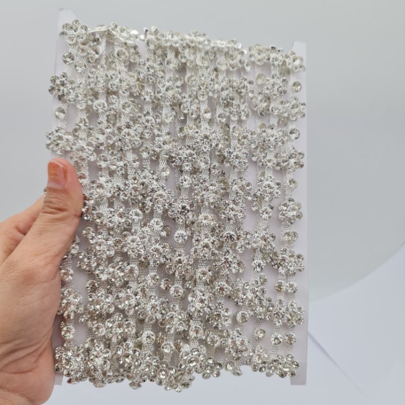 renda berlian swarovski super AZ.silver per 10cm