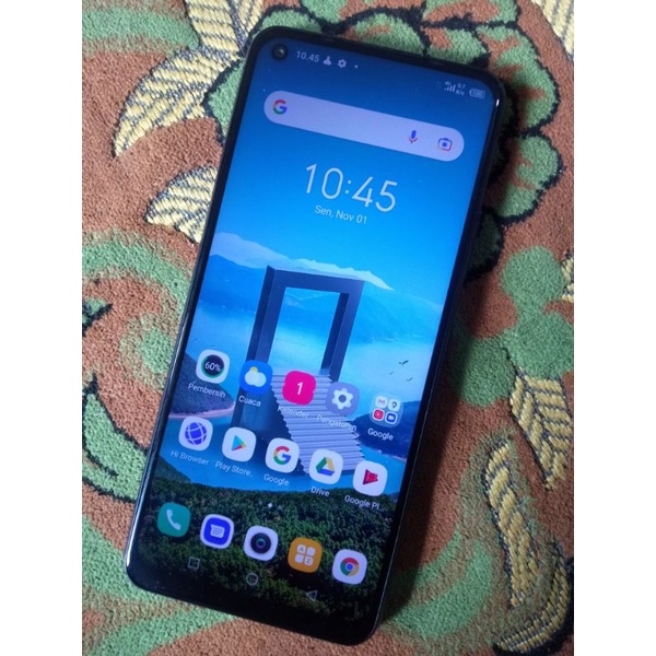 di jual infinix hot 10 yang seri 4/128 GB exs pemakaian pribadi HP dan cas