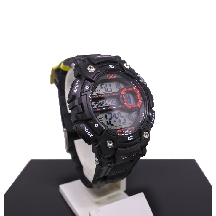 Q&Q QnQ QQ Digital Jam Tangan Karet Pria Hitam M161J001Y Original