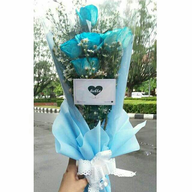 Buket Bunga Mawar Biru Asli Semarang Bouquet Mawar Biru Segar Murah Fresh Flower Bouquet Shopee Indonesia